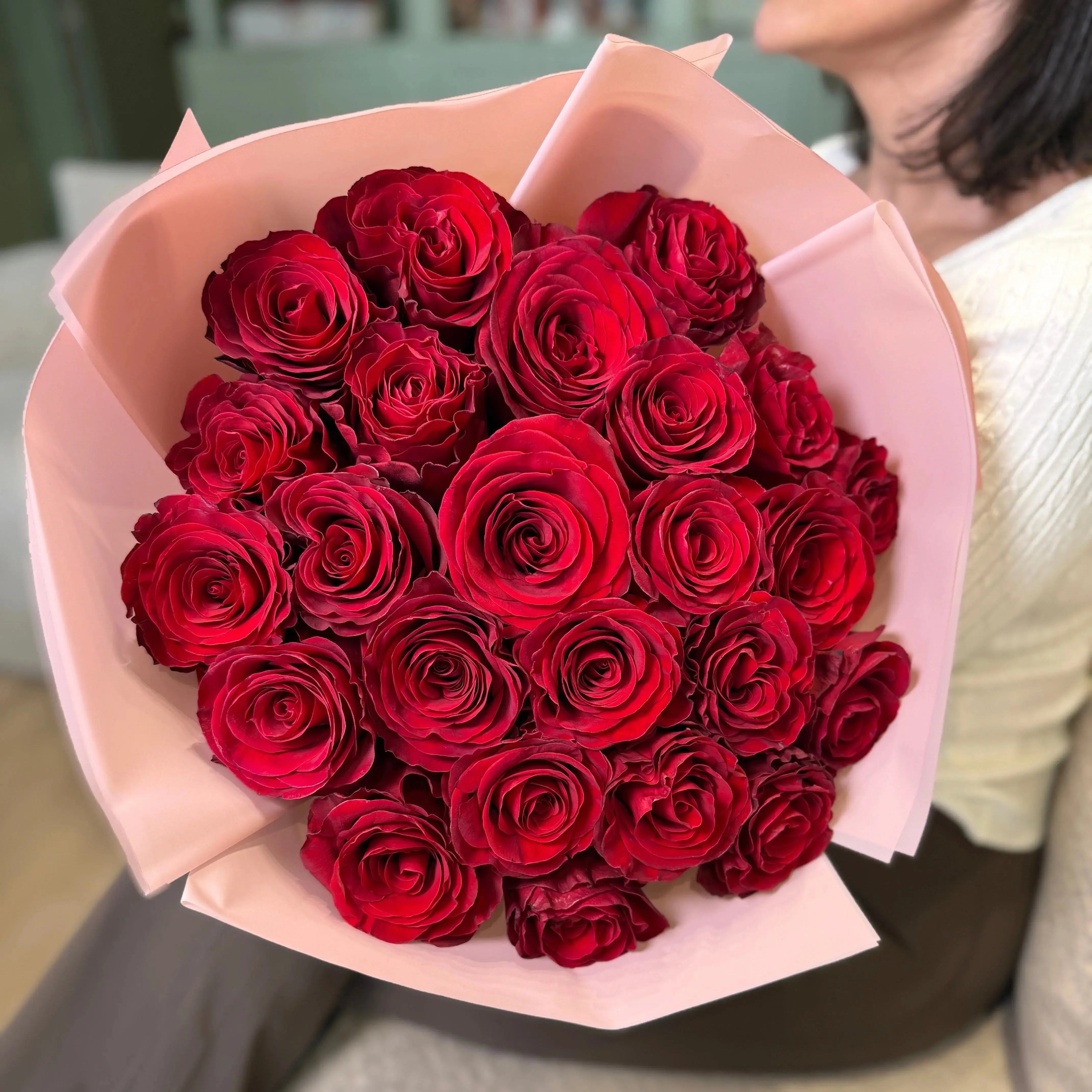 Scarlet Kiss Bouquet 25 premium red roses – Blooms by Maison d'Emilie