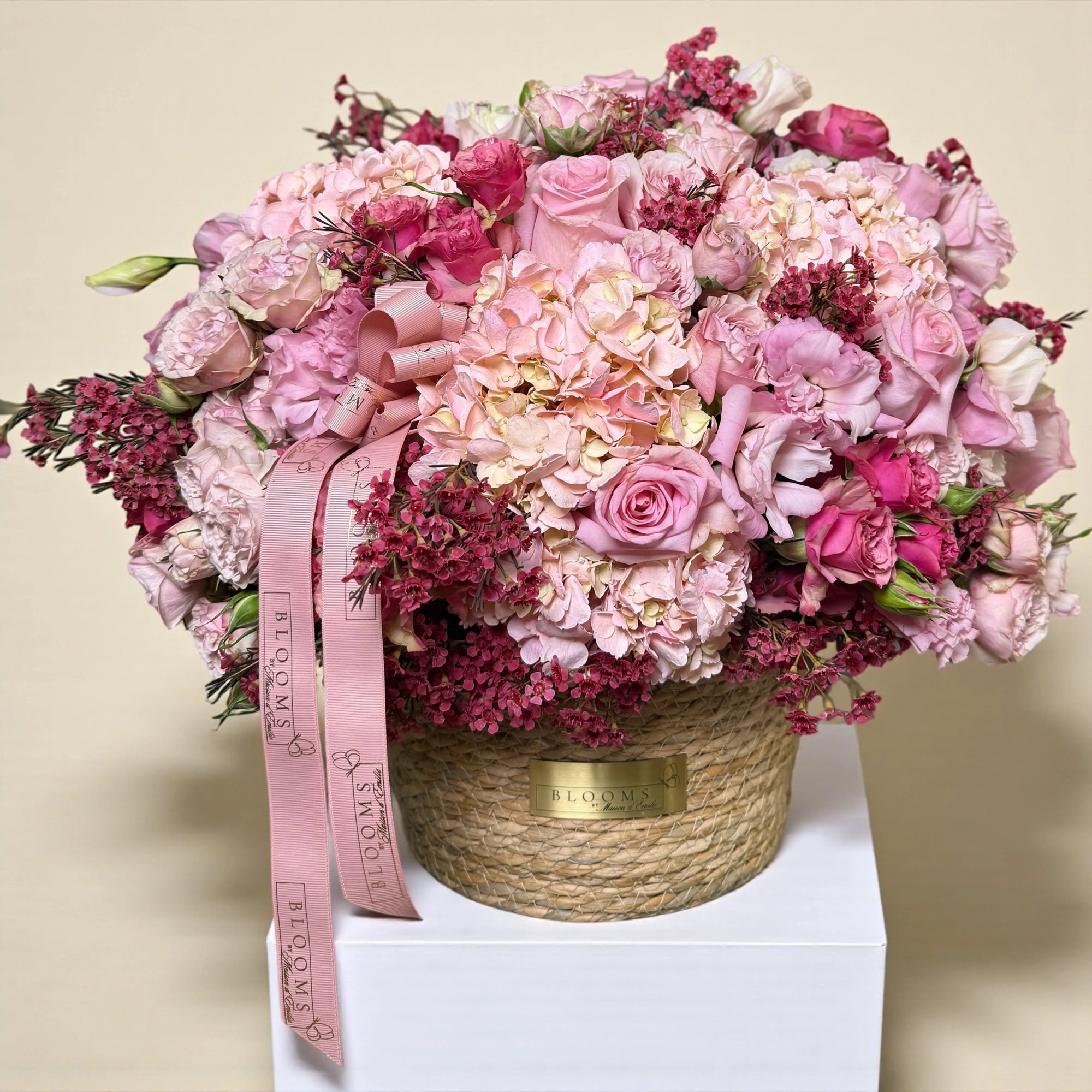 Rosé Meadow Basket
