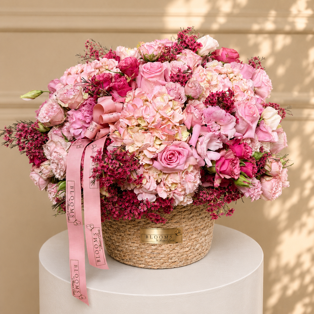 Rosé Meadow Basket