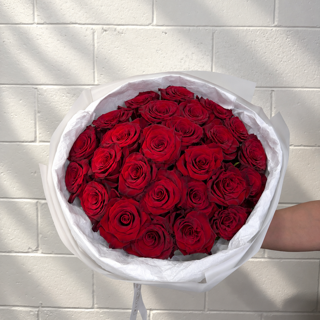 Scarlet Kiss Bouquet