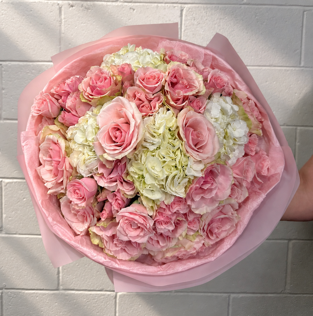 Blush Kiss Bouquet