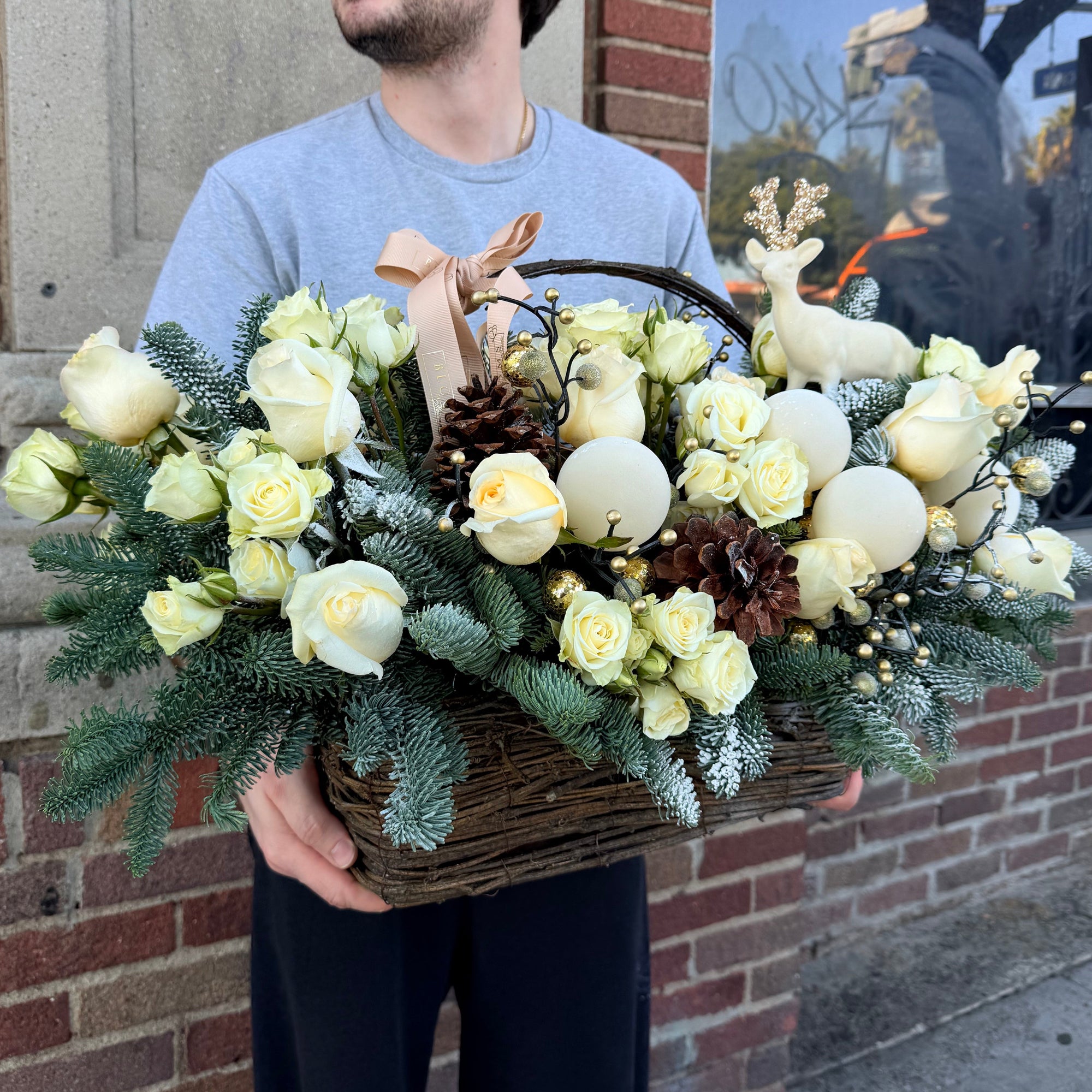 The Snowfall Stag Basket