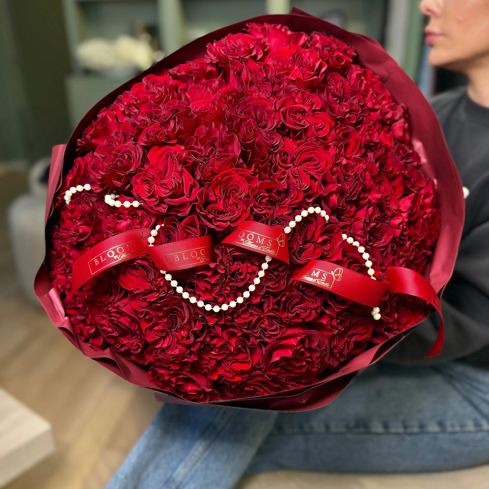 Scarlet Couture 50–Rose Bouquet