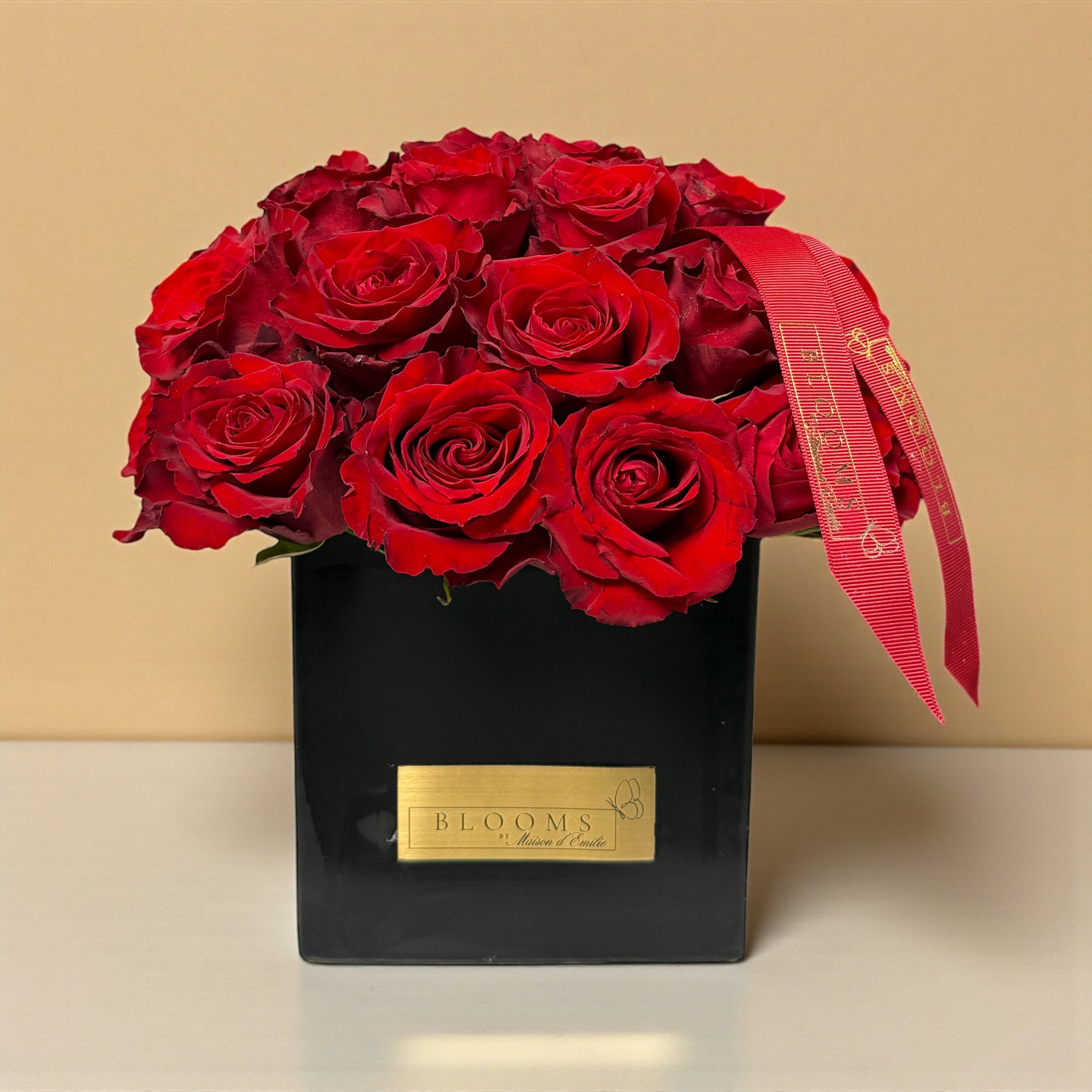 Midnight Kiss Rose Vase