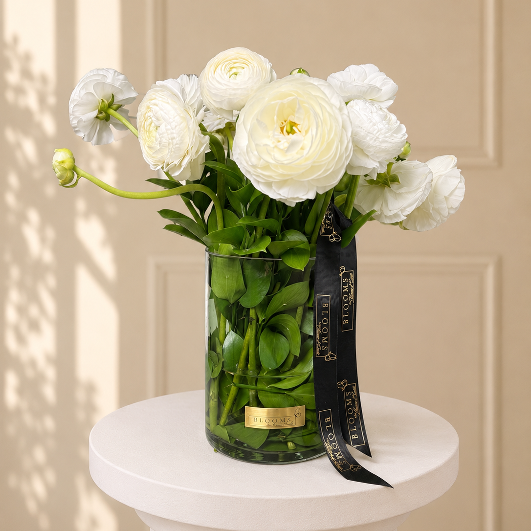 The Pure Ranunculus Vase